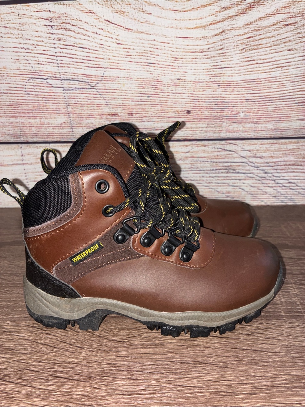 Magellan Outdoors Boots Boys Size 12D Argo PS/GS Brown Hiking Lace Up Waterproof